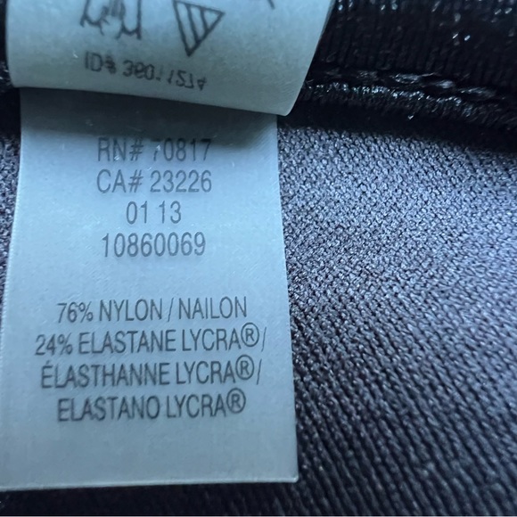 Victoria’s Secret Twist Front Push Up Swim Bikini Top Black Sz 36 D - Picture 4 of 16